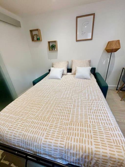 L'Escobar Troyen Apartman Troyes Kültér fotó